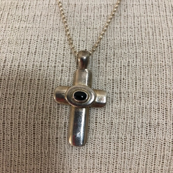 Sterling Silver Cross & Chain - Picture 2 of 4